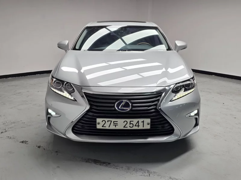 Lexus ES300h