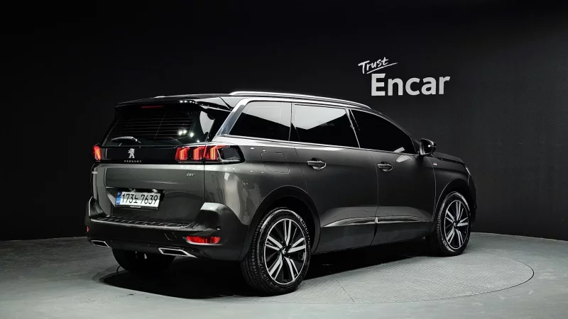 Peugeot 5008