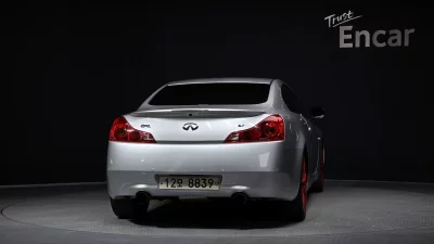 Infiniti G37