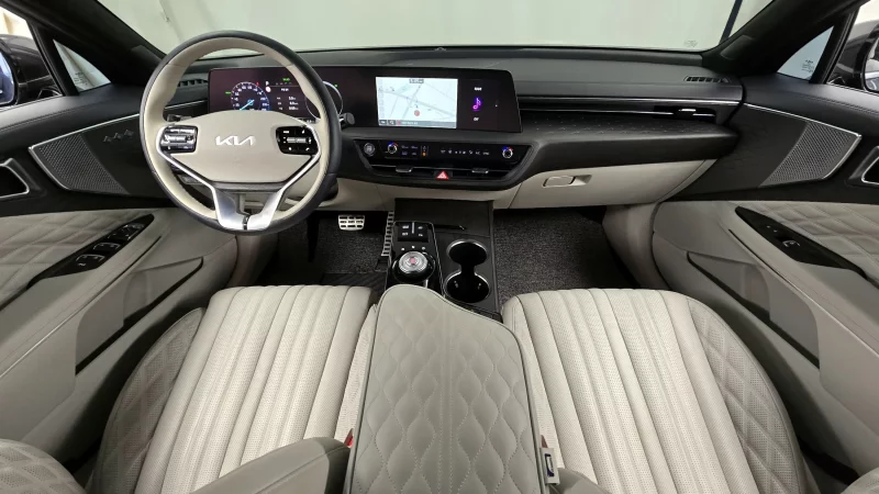 Kia K8