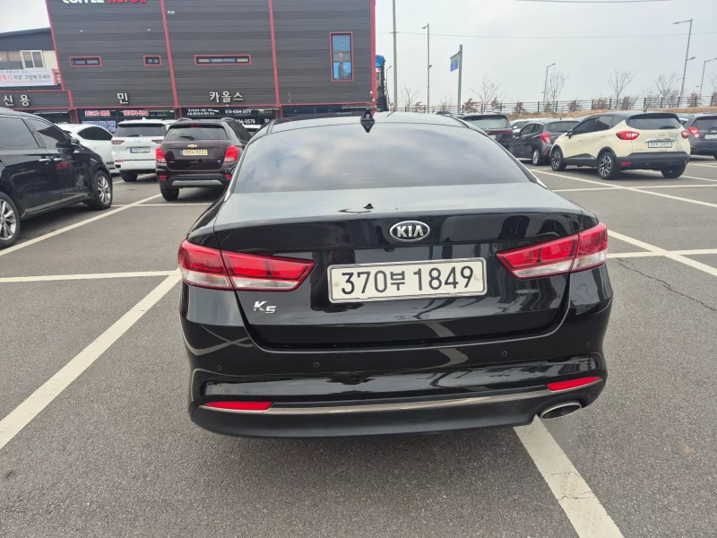 Kia K5