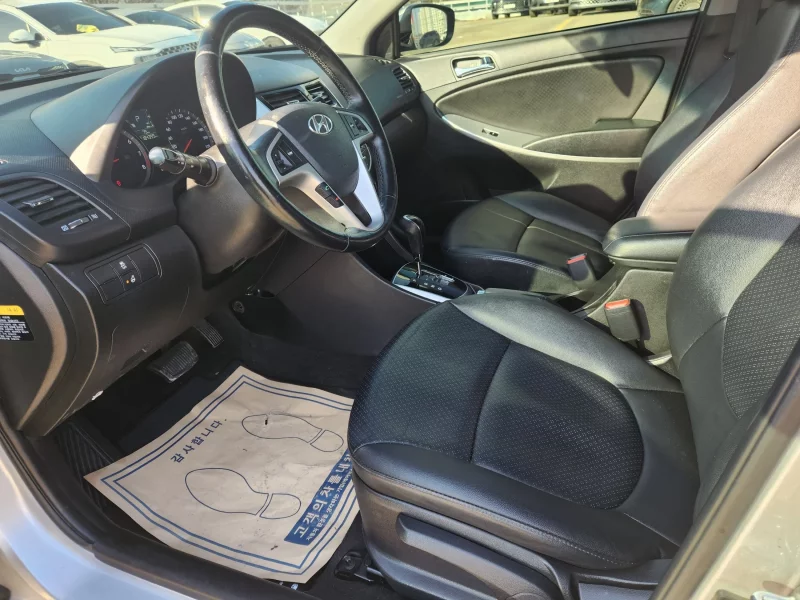 Hyundai Accent