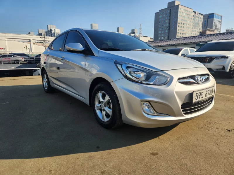 Hyundai Accent