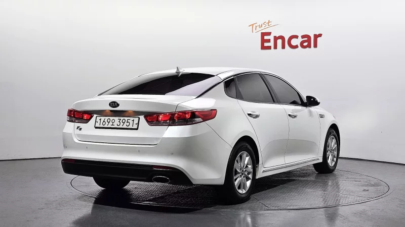 Kia K5