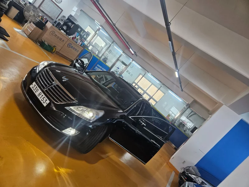 Hyundai Equus