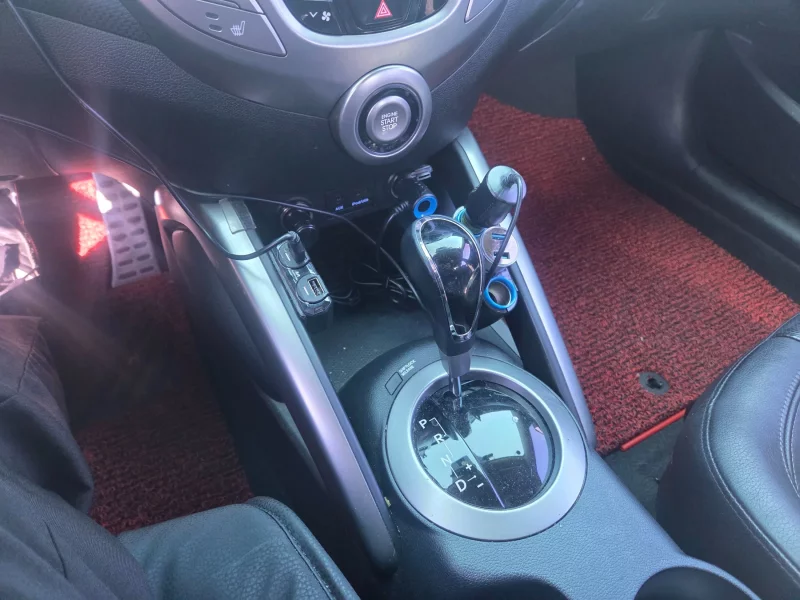 Hyundai Veloster