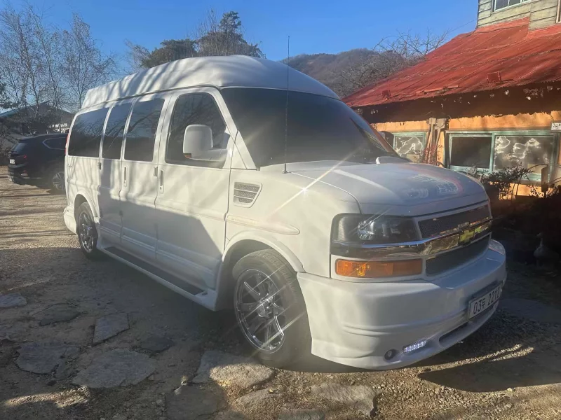 Chevrolet Express Van