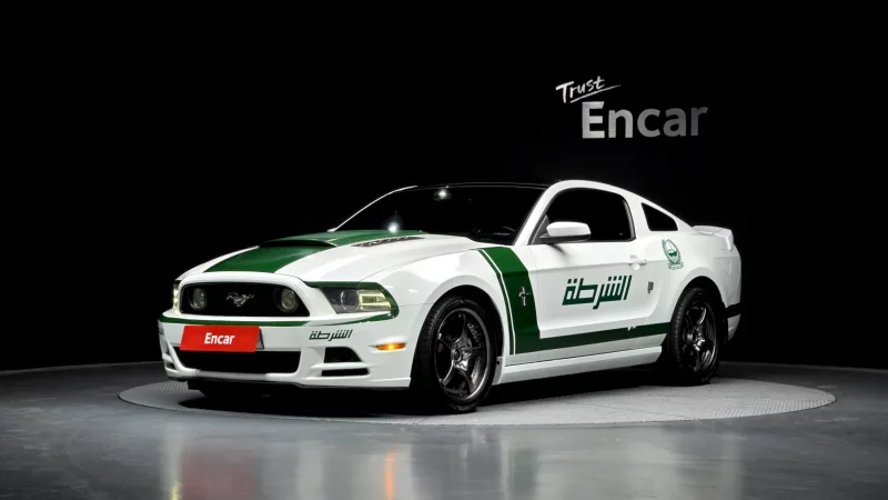 Ford MUSTANG