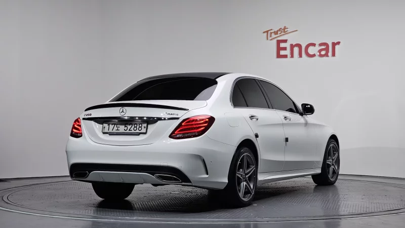 Mercedes-Benz C-Class