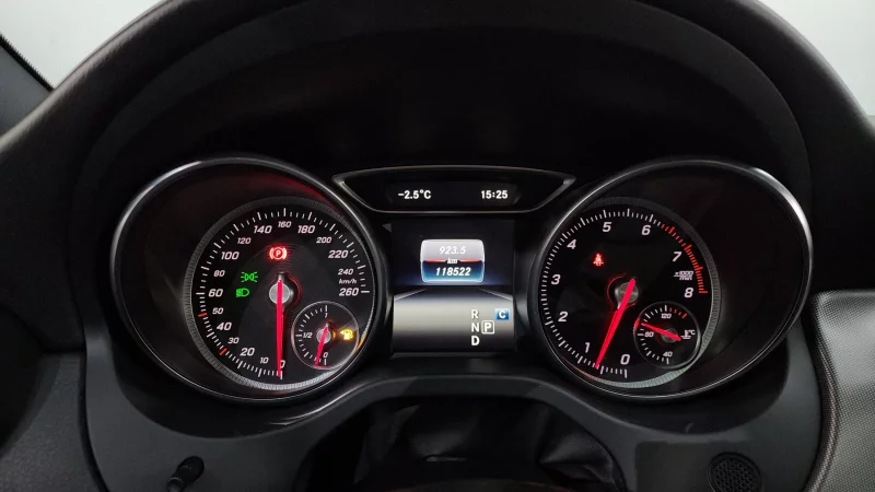 Mercedes-Benz CLA-Class