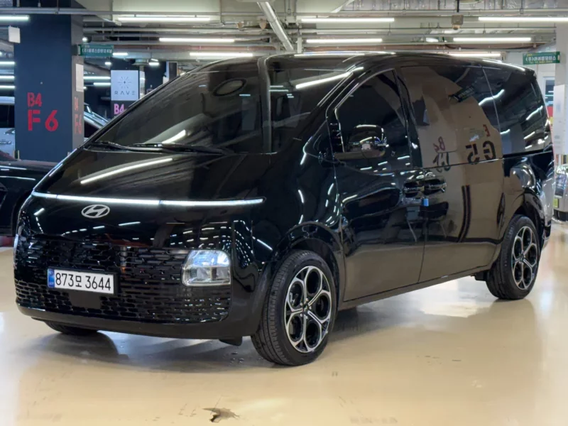 Hyundai Staria