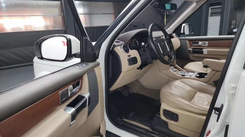 Land Rover DISCOVERY