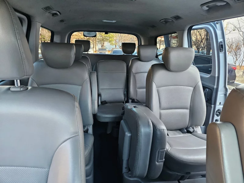 Hyundai Grand Starex