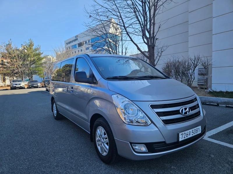 Hyundai Grand Starex