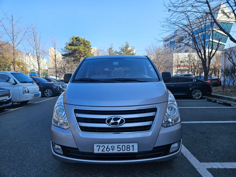 Hyundai Grand Starex