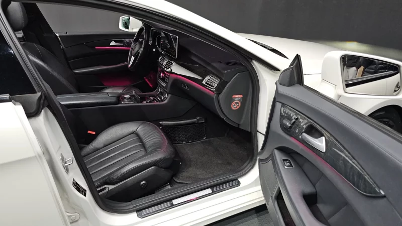 Mercedes-Benz CLS-Class