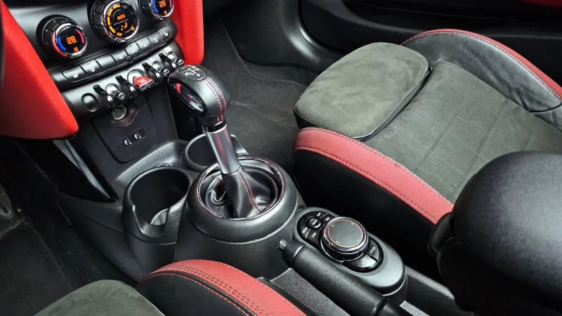 MINI Cooper Convertible