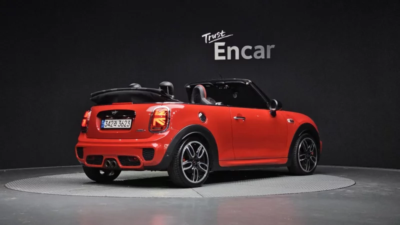MINI Cooper Convertible