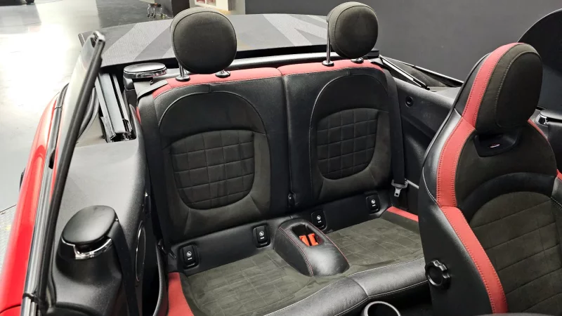 MINI Cooper Convertible