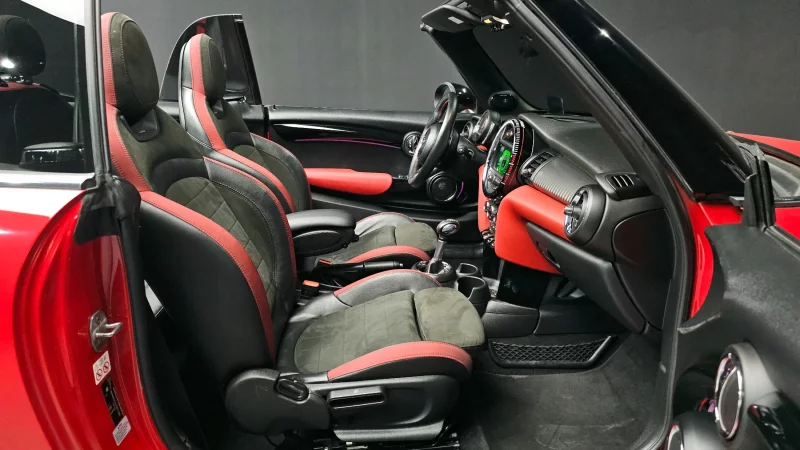 MINI Cooper Convertible