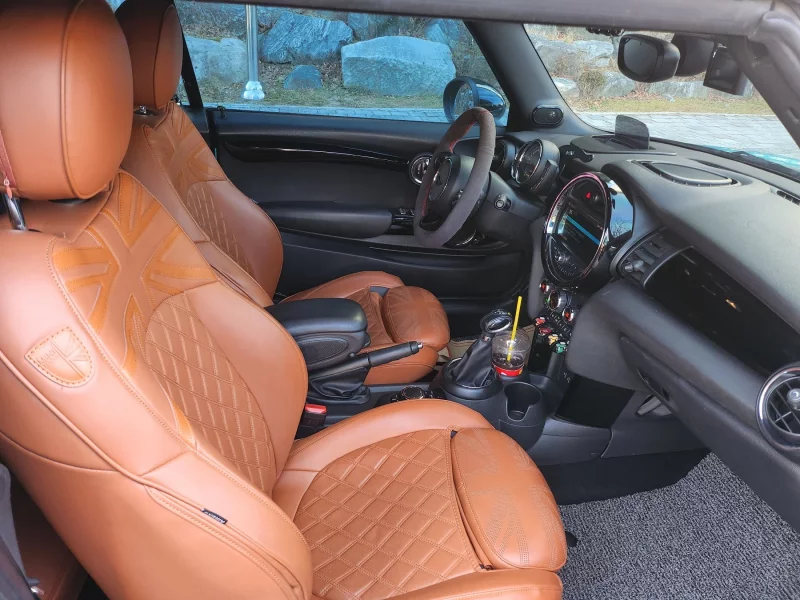 MINI Cooper Convertible