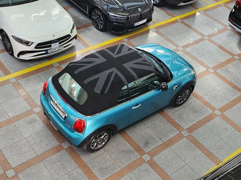 MINI Cooper Convertible