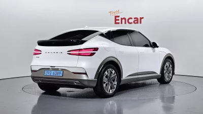 Genesis GV60