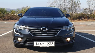 Renault SM6