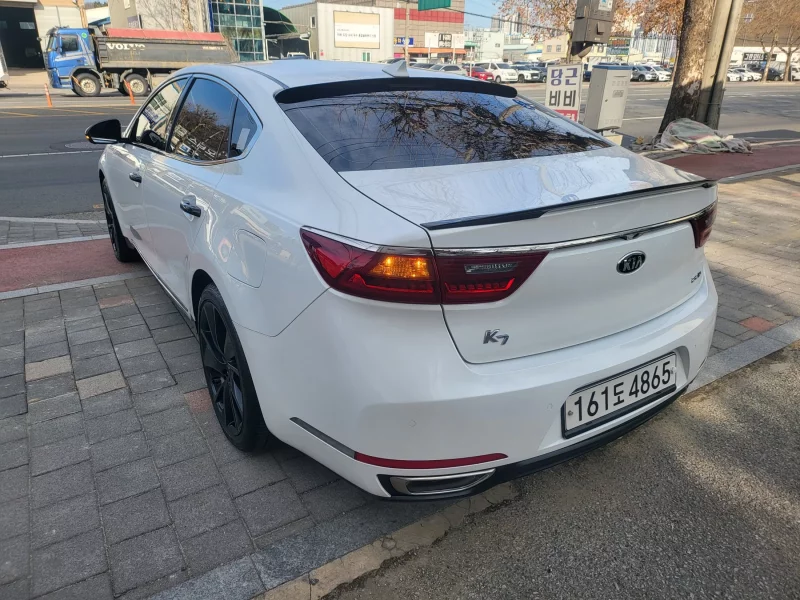 Kia K7