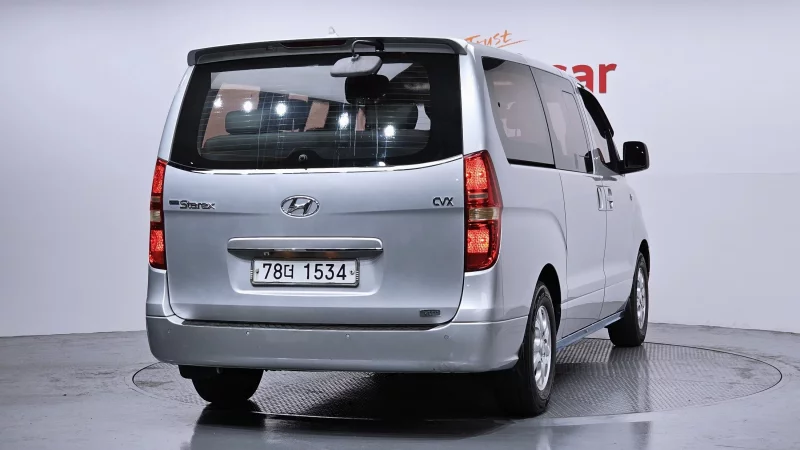 Hyundai Grand Starex