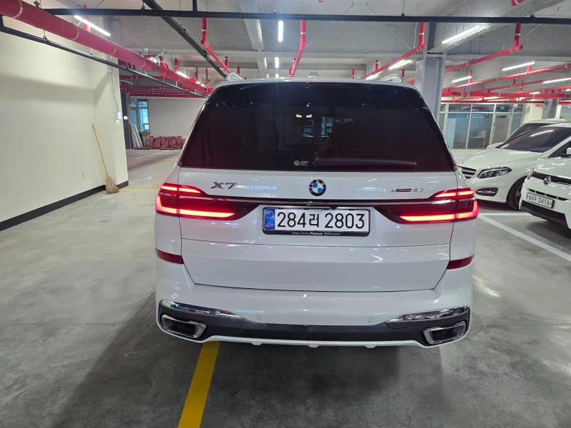 BMW X7