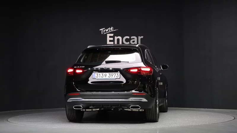 Mercedes-Benz GLA-Class