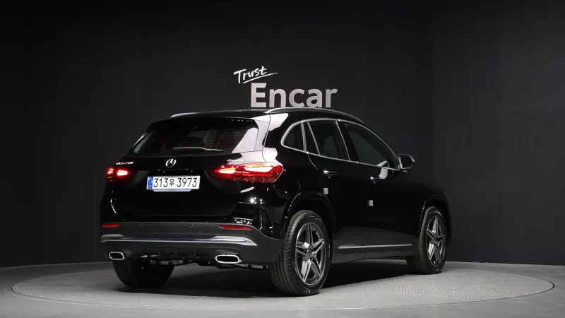 Mercedes-Benz GLA-Class