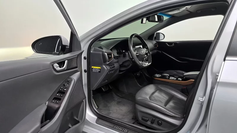 Hyundai Ioniq