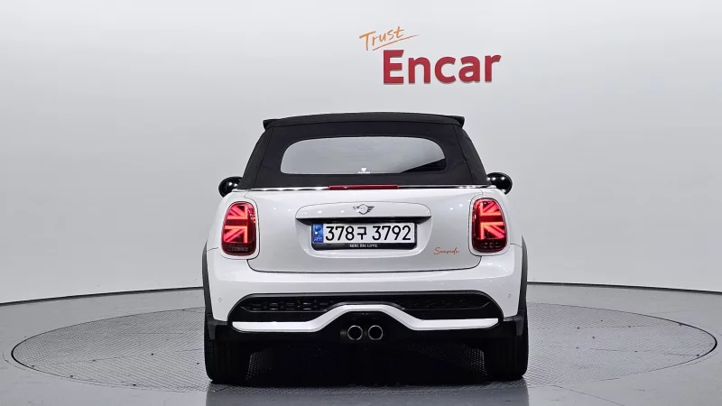 MINI Cooper Convertible