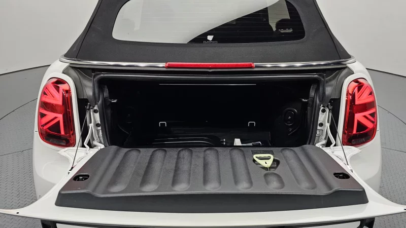 MINI Cooper Convertible