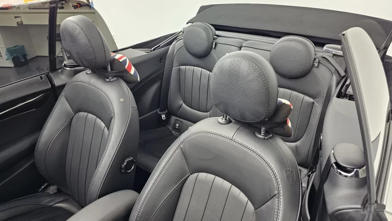 MINI Cooper Convertible