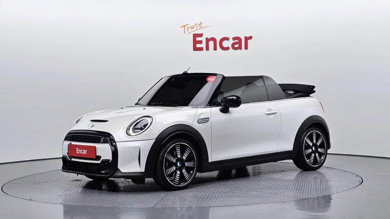 MINI Cooper Convertible