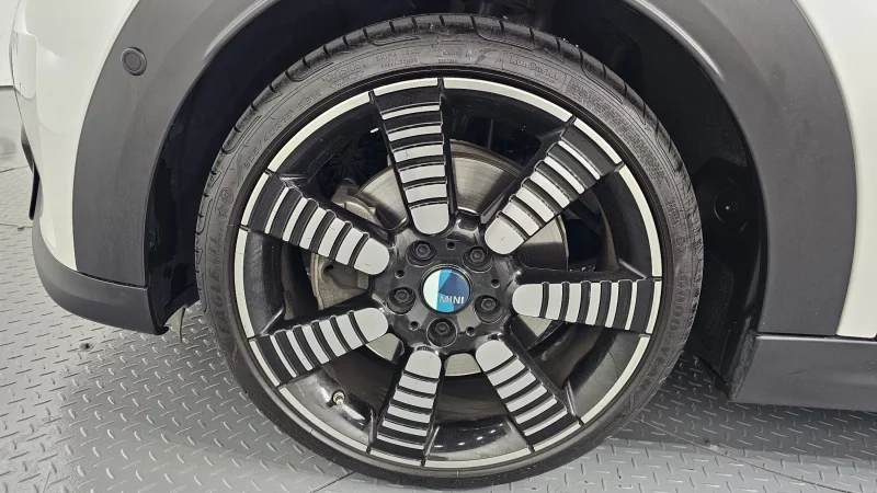 MINI Cooper Convertible