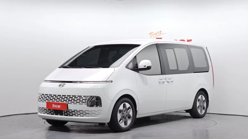 Hyundai Staria