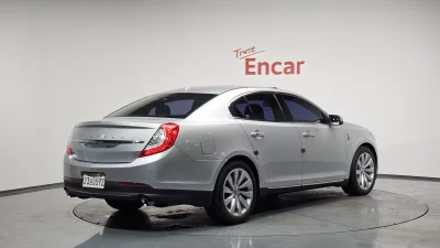 Lincoln MKS