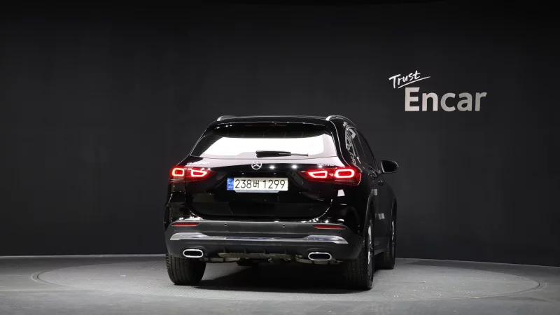 Mercedes-Benz GLA-Class