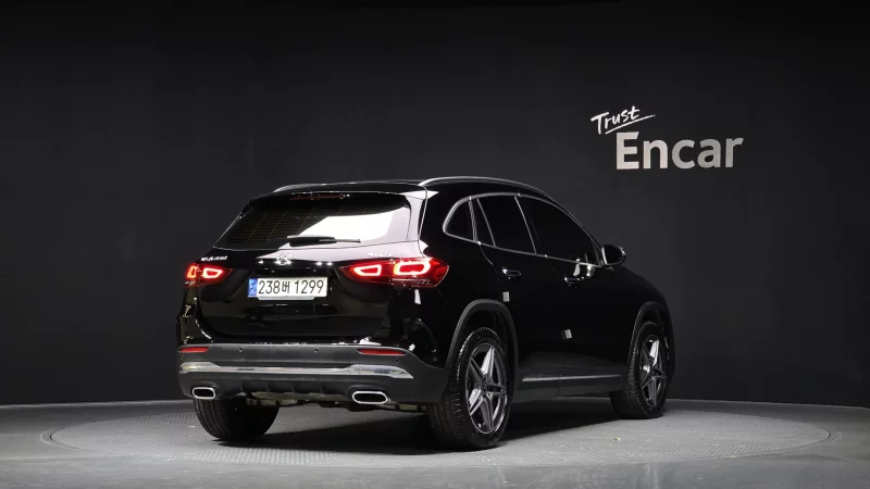 Mercedes-Benz GLA-Class