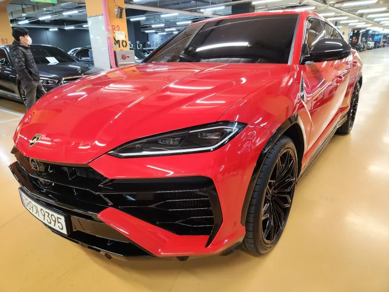 Lamborghini URUS