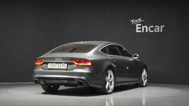 Audi RS7