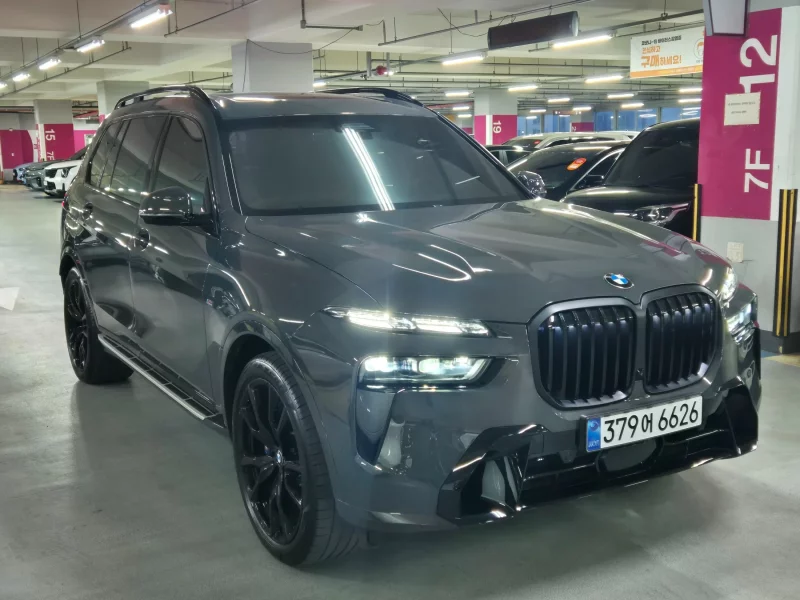 BMW X7