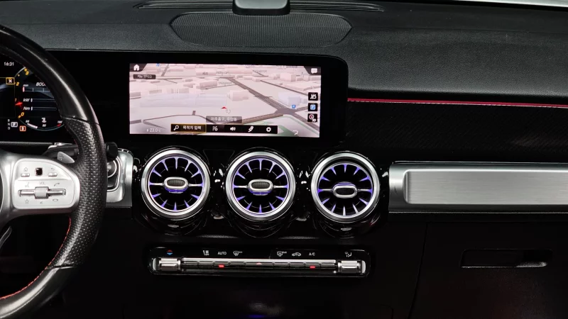 Mercedes-Benz GLB-Class