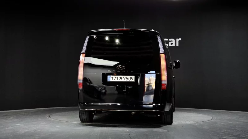 Hyundai Staria