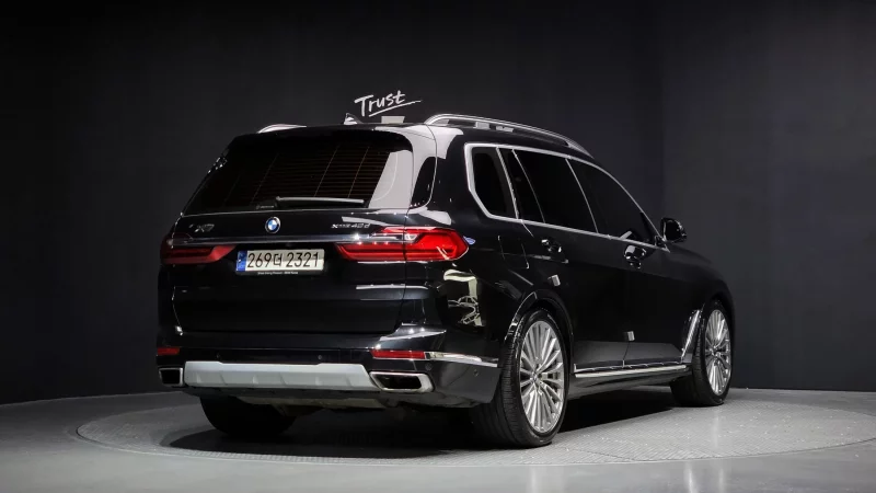 BMW X7
