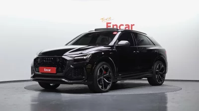 Audi RSQ8